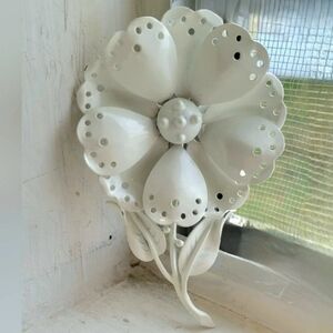 Vtg 60s Hedy fabulous mod white flower stem cut out eyelets big enamel brooch